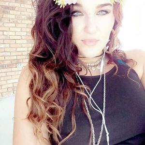 Meet your Posher, Carol